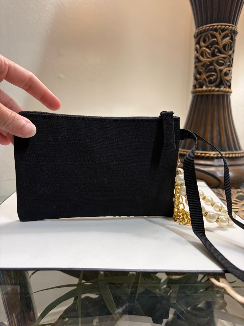 Prada - Picture 4 of 6